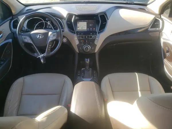5XYZWDLA3HG486682 2017 HYUNDAI SANTA FE - Image 8