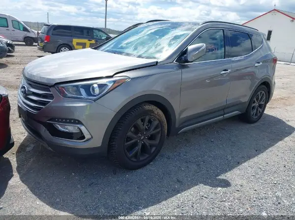 5XYZWDLA4HG408315 2017 HYUNDAI SANTA FE - Image 2