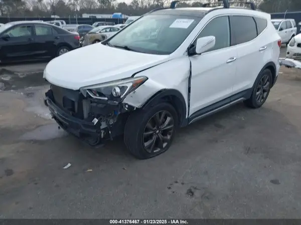 5XYZWDLA4JG523325 2018 HYUNDAI SANTA FE - Image 2