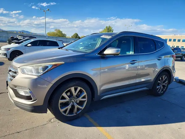5XYZWDLA4JG536883 2018 HYUNDAI SANTA FE - Image 1