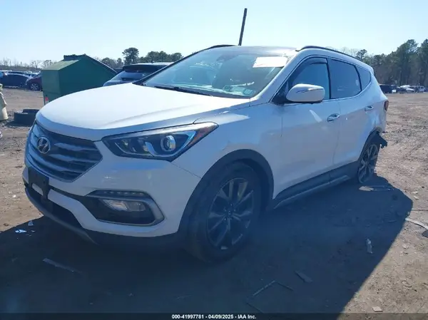 5XYZWDLA6HG483808 2017 HYUNDAI SANTA FE - Image 2