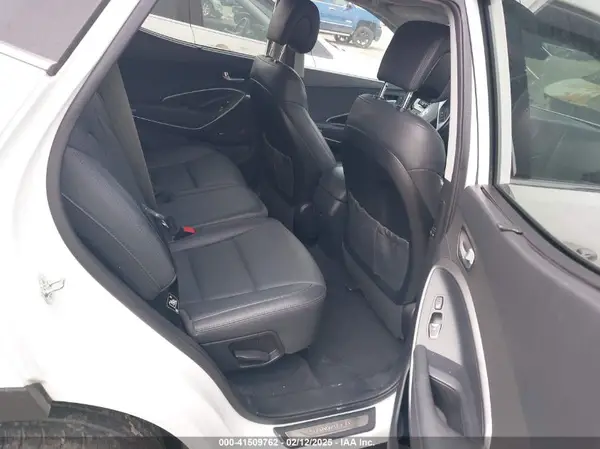 5XYZWDLA6HG497966 2017 HYUNDAI SANTA FE - Image 8