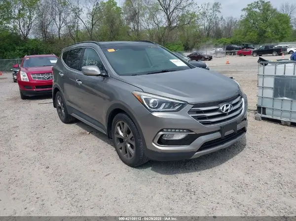 5XYZWDLA6HG502549 2017 HYUNDAI SANTA FE - Image 1