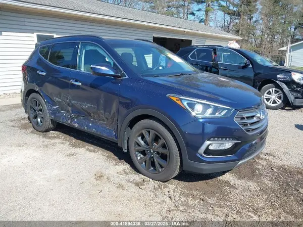 5XYZWDLA7HG466841 2017 HYUNDAI SANTA FE - Image 1