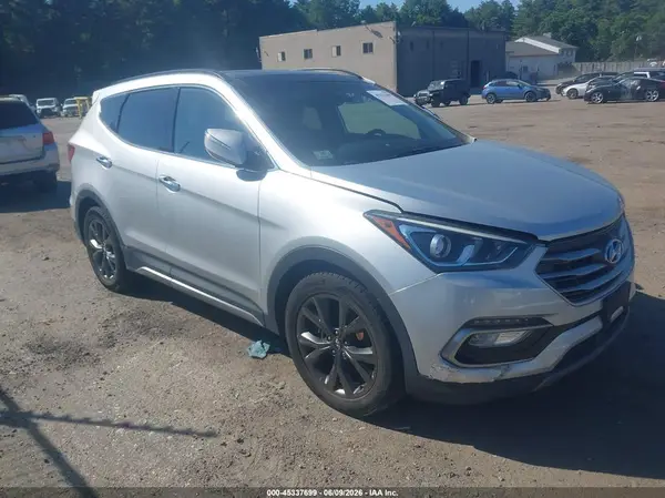 5XYZWDLA7JG528809 2018 HYUNDAI SANTA FE - Image 1