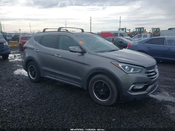 5XYZWDLA8HG408673 2017 HYUNDAI SANTA FE - Image 1