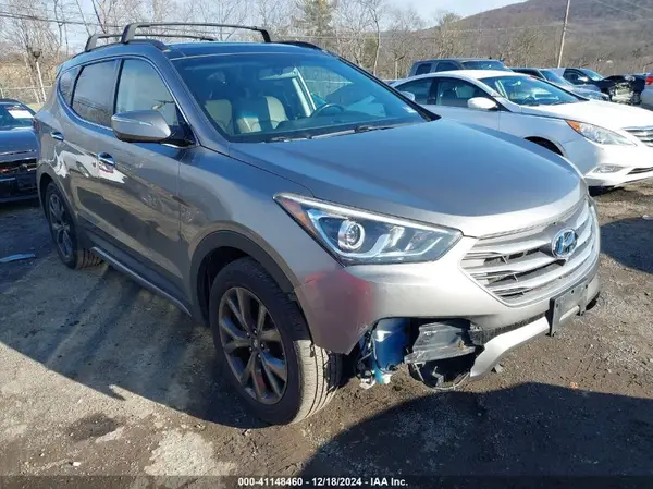 5XYZWDLA8JG524462 2018 HYUNDAI SANTA FE - Image 1