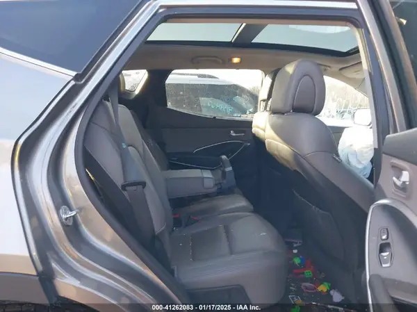 5XYZWDLAXHG384540 2017 HYUNDAI SANTA FE - Image 8