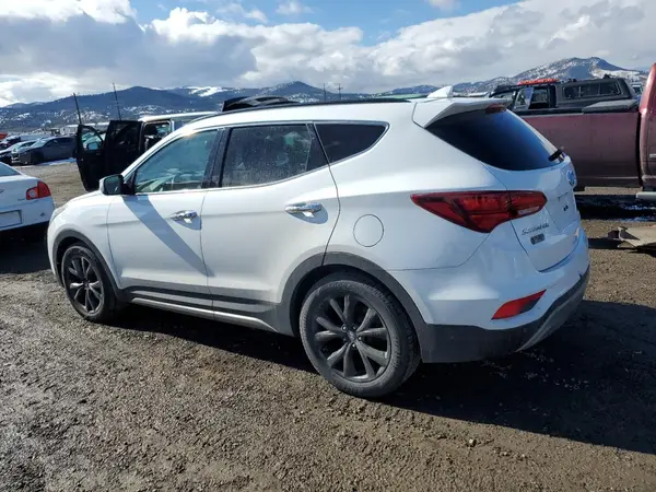 5XYZWDLAXHG387776 2017 HYUNDAI SANTA FE - Image 2