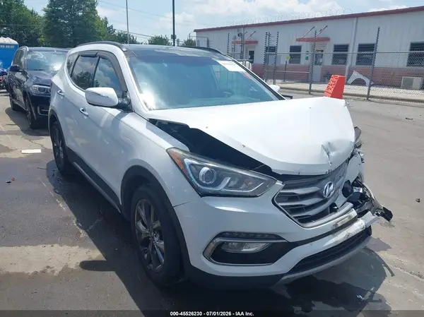 5XYZWDLAXHG388846 2017 HYUNDAI SANTA FE - Image 1