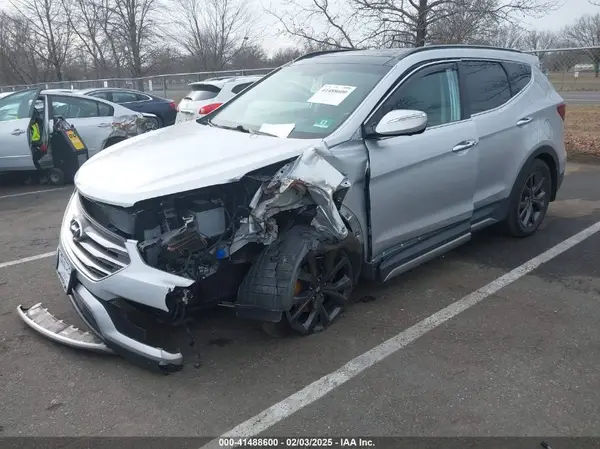 5XYZWDLAXJG508442 2018 HYUNDAI SANTA FE - Image 2