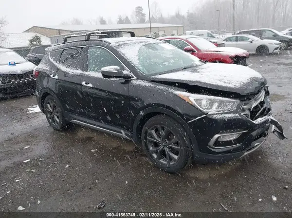 5XYZWDLAXJG518209 2018 HYUNDAI SANTA FE - Image 1
