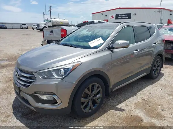 5XYZWDLAXJG531204 2018 HYUNDAI SANTA FE - Image 2