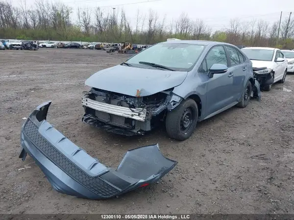 5YFB4MBE5NP107099 2022 TOYOTA COROLLA - Image 2