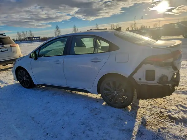 5YFB4MBE6RP192556 2024 TOYOTA COROLLA - Image 2