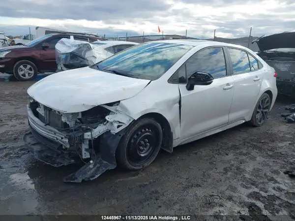 5YFB4MBE7MP088764 2021 TOYOTA COROLLA - Image 2