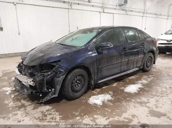 5YFB4MBE7NP123658 2022 TOYOTA COROLLA - Image 2