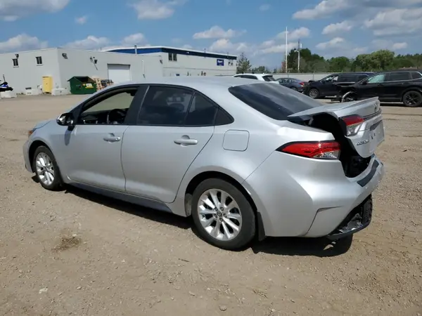 5YFB4MBE7NP126608 2022 TOYOTA COROLLA - Image 2