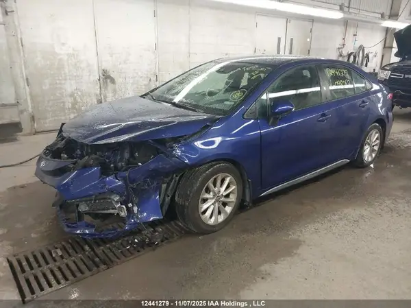 5YFB4MBE8NP098253 2022 TOYOTA COROLLA - Image 2