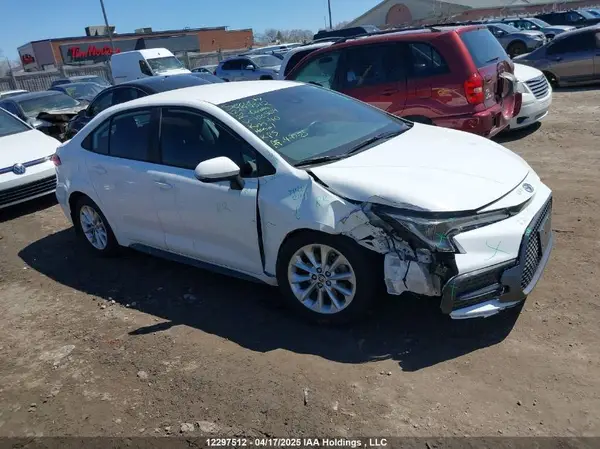 5YFB4MBE8NP100504 2022 TOYOTA COROLLA - Image 1
