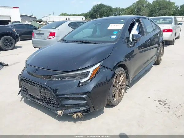 5YFB4MCE0RP203842 2024 TOYOTA COROLLA - Image 2