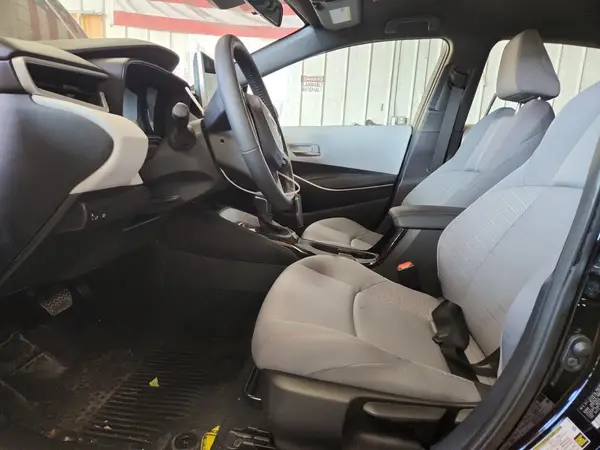 2025 TOYOTA COROLLA auction photo 7