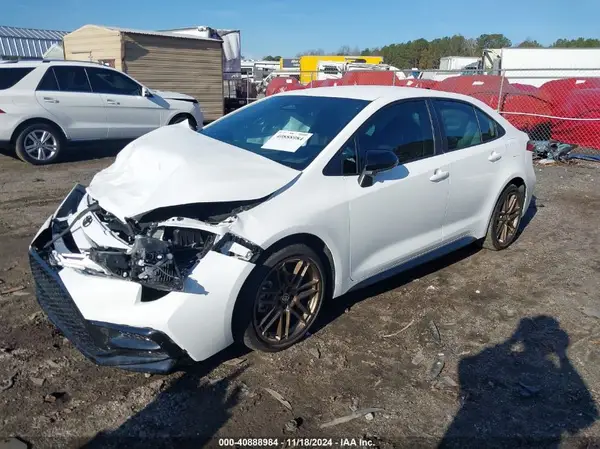 5YFB4MCE7RP185498 2024 TOYOTA COROLLA - Image 2