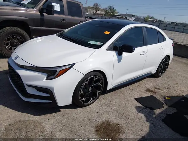 5YFB4MCE8SP242555 2025 TOYOTA COROLLA - Image 2