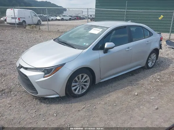 5YFB4MDE0RP095995 2024 TOYOTA COROLLA - Image 2