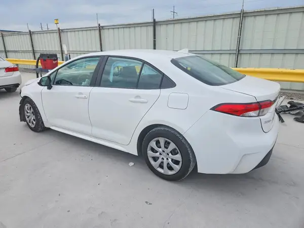 5YFB4MDE0RP100905 2024 TOYOTA COROLLA - Image 2