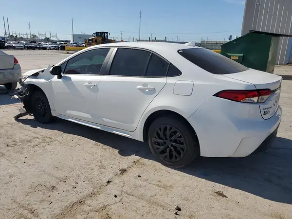 5YFB4MDE0RP110219 2024 TOYOTA COROLLA - Image 2