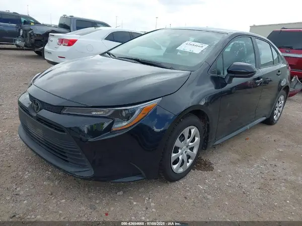 5YFB4MDE0RP112035 2024 TOYOTA COROLLA - Image 2