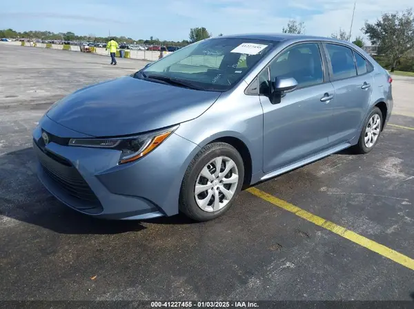 5YFB4MDE0RP126453 2024 TOYOTA COROLLA - Image 2