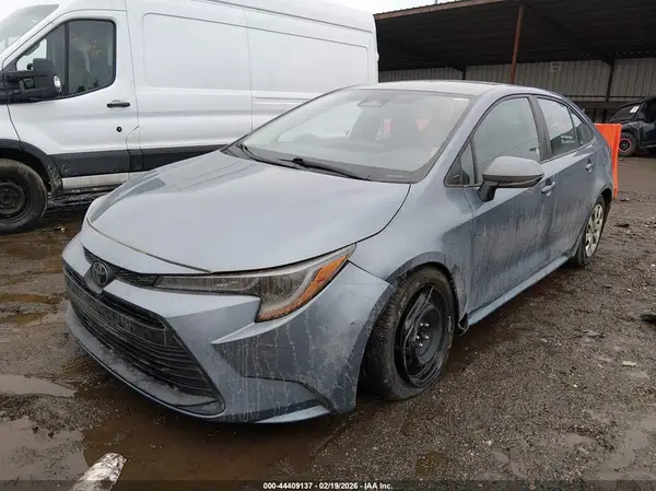 5YFB4MDE0RP127876 2024 TOYOTA COROLLA - Image 2
