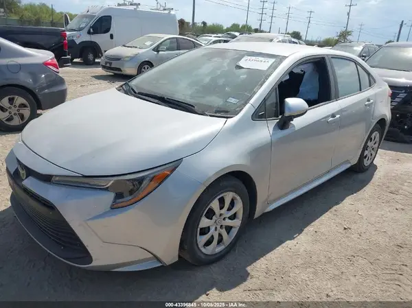 5YFB4MDE0RP160733 2024 TOYOTA COROLLA - Image 2