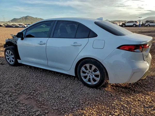 5YFB4MDE0RP172784 2024 TOYOTA COROLLA - Image 2