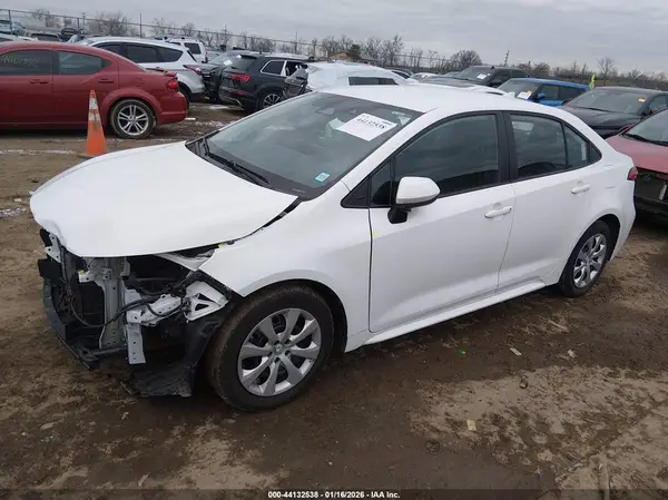 5YFB4MDE0RP176821 2024 TOYOTA COROLLA - Image 2