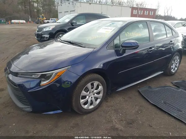 5YFB4MDE0RP183932 2024 TOYOTA COROLLA - Image 2