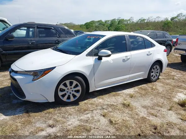 5YFB4MDE0RP187138 2024 TOYOTA COROLLA - Image 2