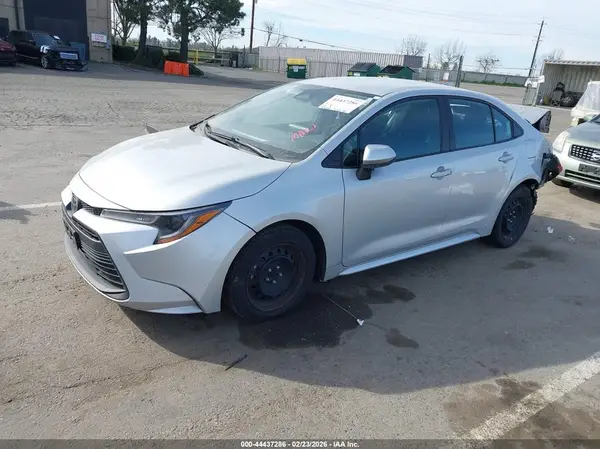 5YFB4MDE0RP190363 2024 TOYOTA COROLLA - Image 2