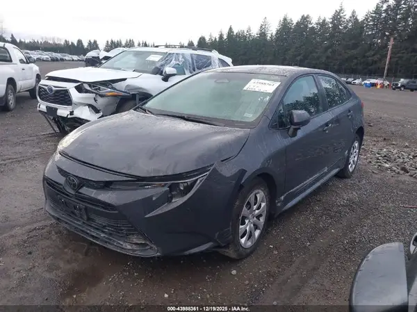 5YFB4MDE0RP194073 2024 TOYOTA COROLLA - Image 2