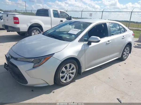 5YFB4MDE0RP196079 2024 TOYOTA COROLLA - Image 2