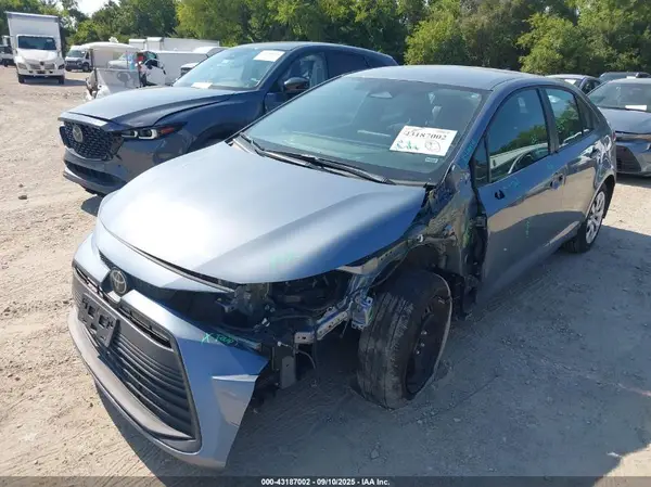 5YFB4MDE0RP201040 2024 TOYOTA COROLLA - Image 2