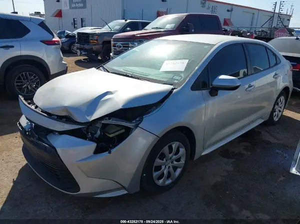 5YFB4MDE0RP220753 2024 TOYOTA COROLLA - Image 2