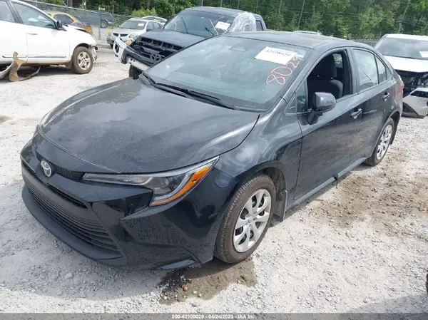 5YFB4MDE0SP230057 2025 TOYOTA COROLLA - Image 2