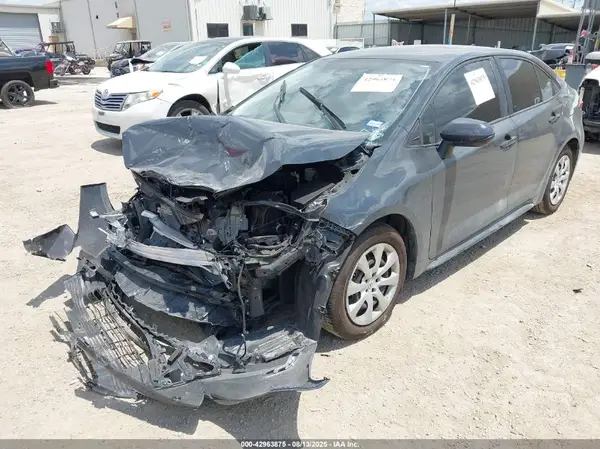 5YFB4MDE0SP239258 2025 TOYOTA COROLLA - Image 2