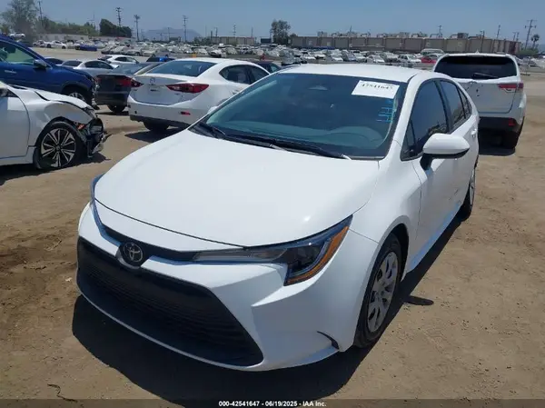 5YFB4MDE0SP253385 2025 TOYOTA COROLLA - Image 2