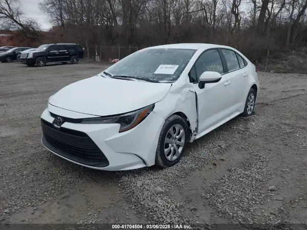 5YFB4MDE0SP263415 2025 TOYOTA COROLLA - Image 2