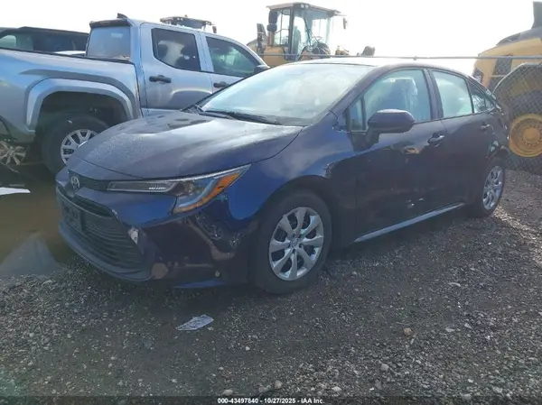 5YFB4MDE0SP267044 2025 TOYOTA COROLLA - Image 2