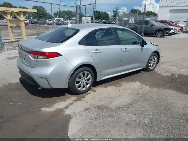 5YFB4MDE0SP267495 2025 TOYOTA COROLLA - Image 2